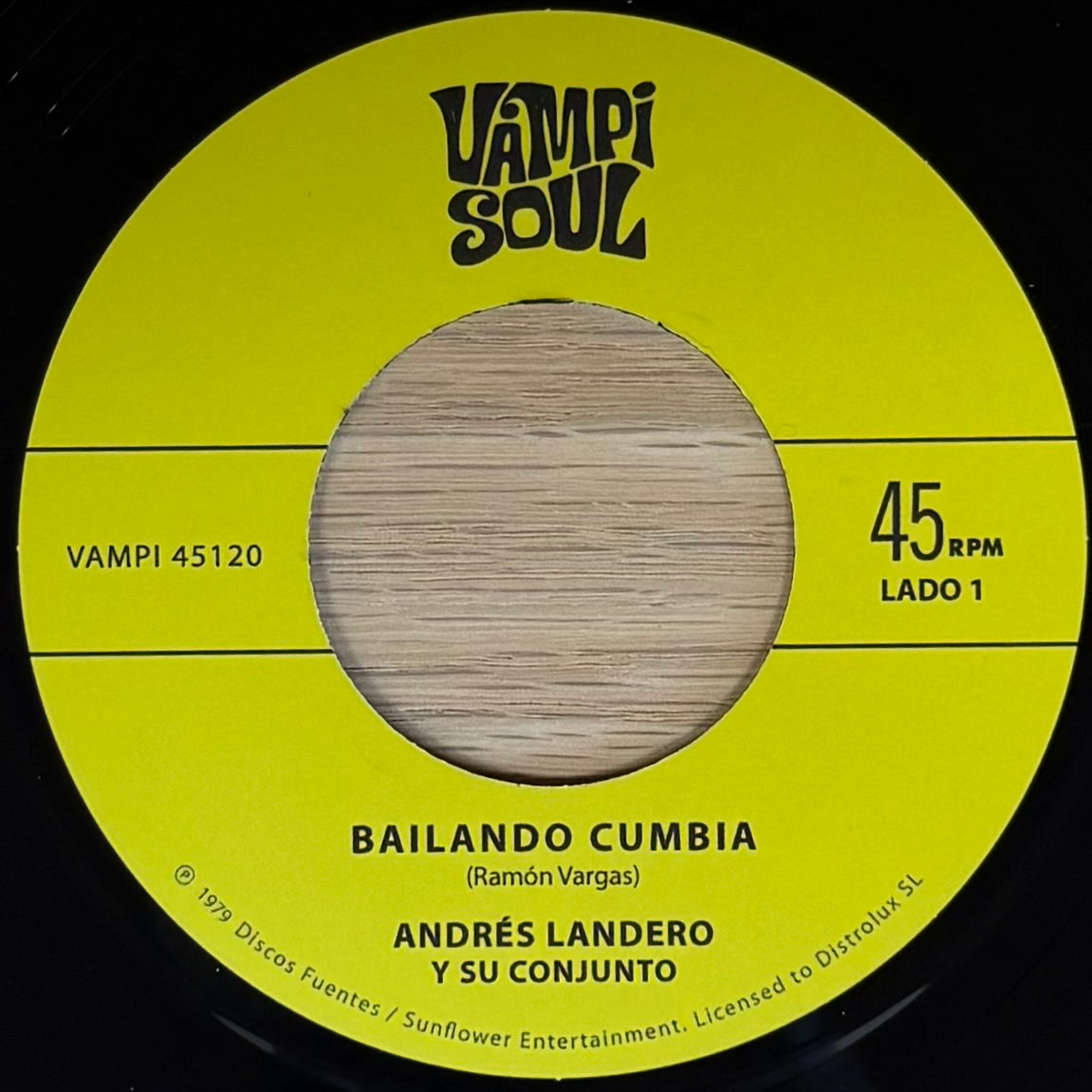 Andres Landero Y Su Conjuncto - Bailando Cumbia b/w El Gallo Moro (7")