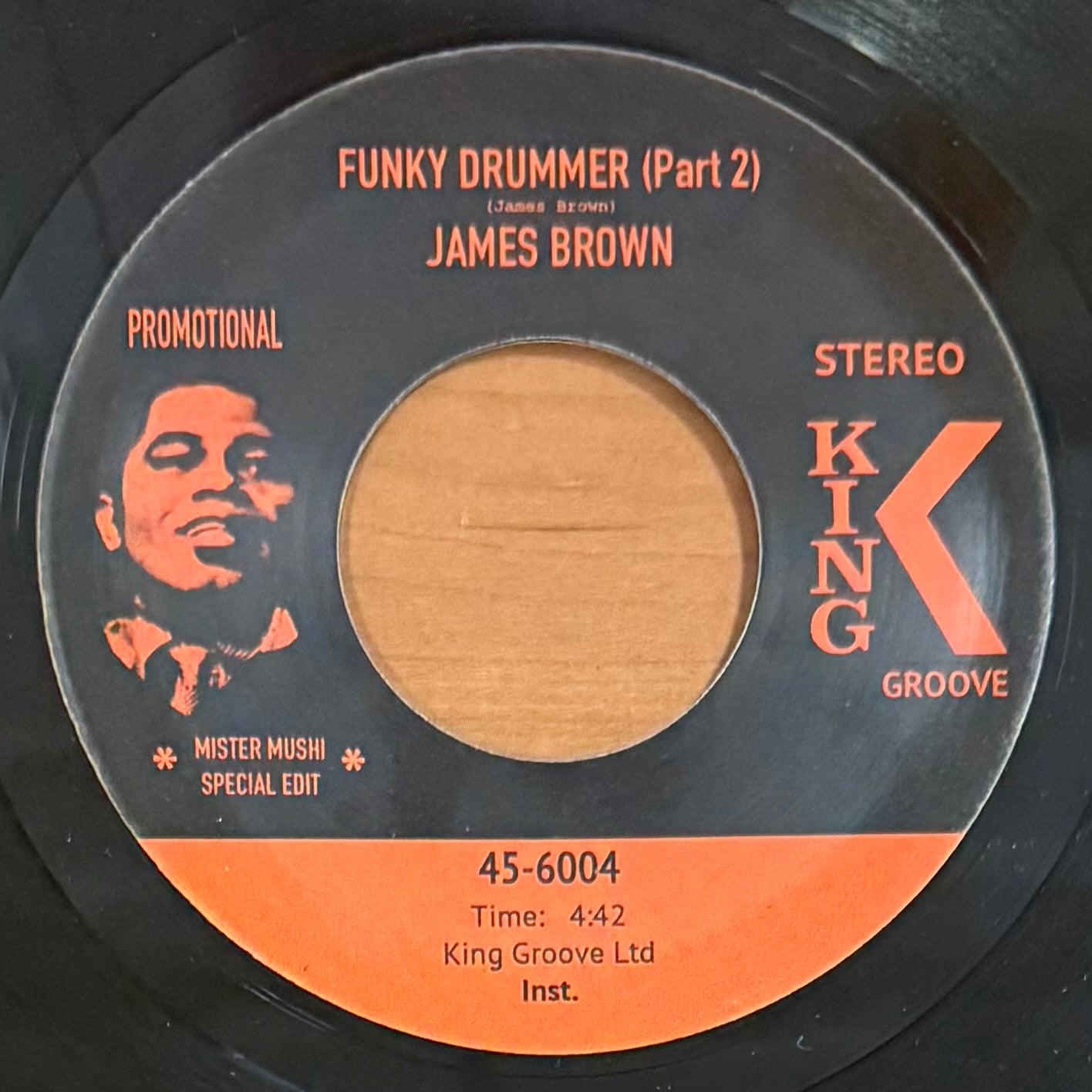 James Brown - Funky Drummer (Pt 1) b/w (Pt 2) (7")