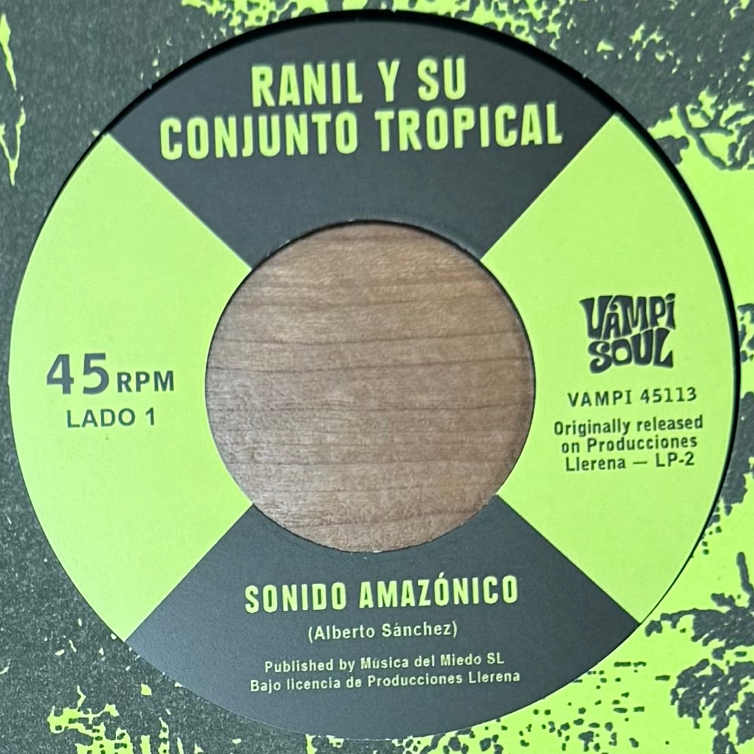 Sonido Amazonico - Ranil Y Su Conjuto Tropical b/w Los Wembler's De Iquitos