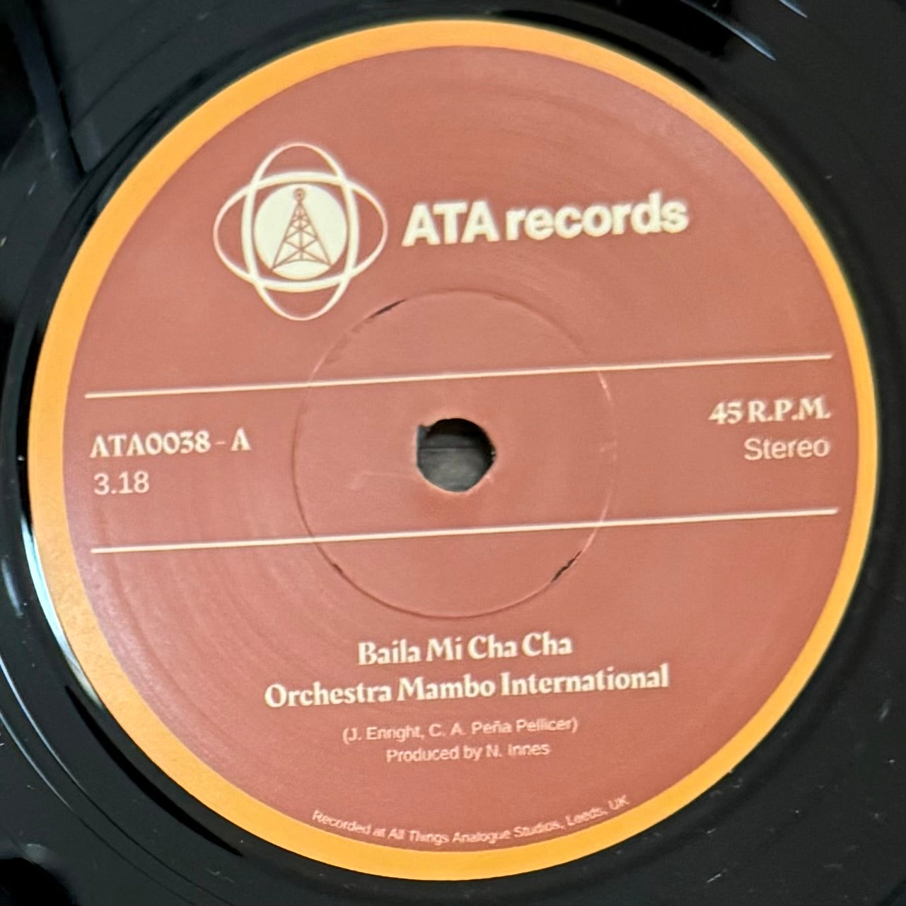 Orchestra Mambo International - Baila Mi Cha Cha b/w Bajo Con Vibes