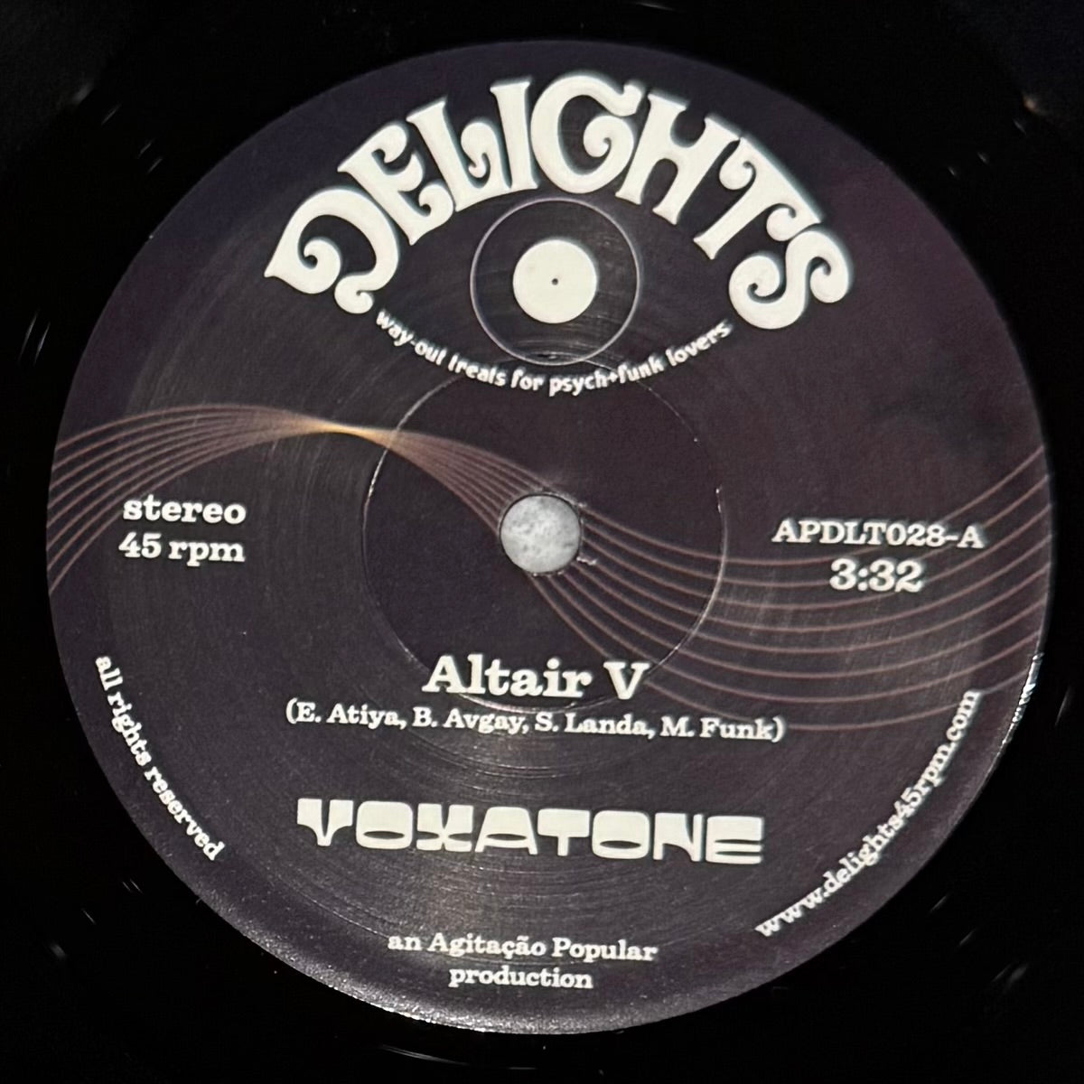 Voxatone - Altair V b/w Vampyrim