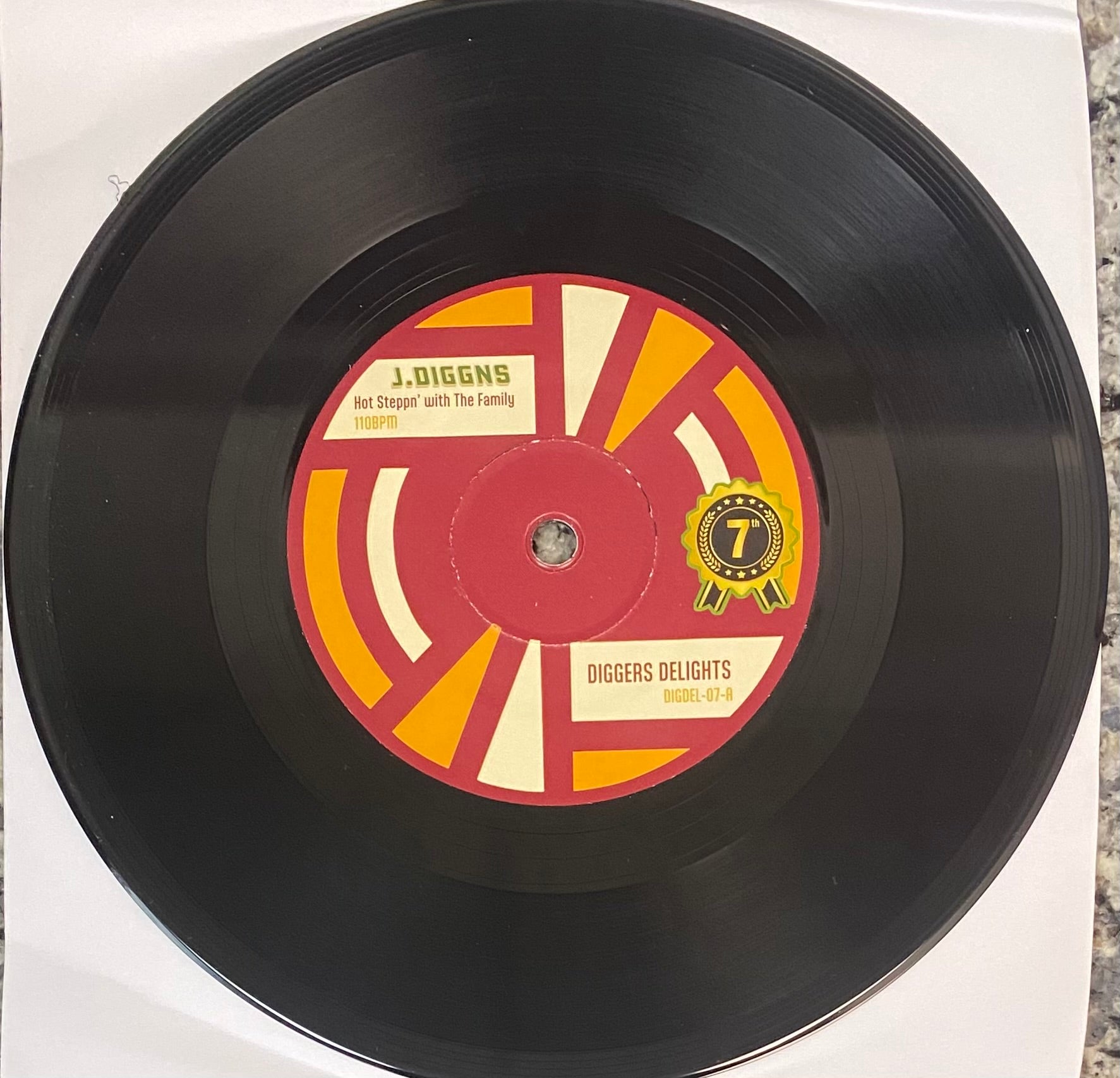 J-Diggns - Hot Steppn' with the Family b/w The S-Man - Good Times (Black Vinyl)