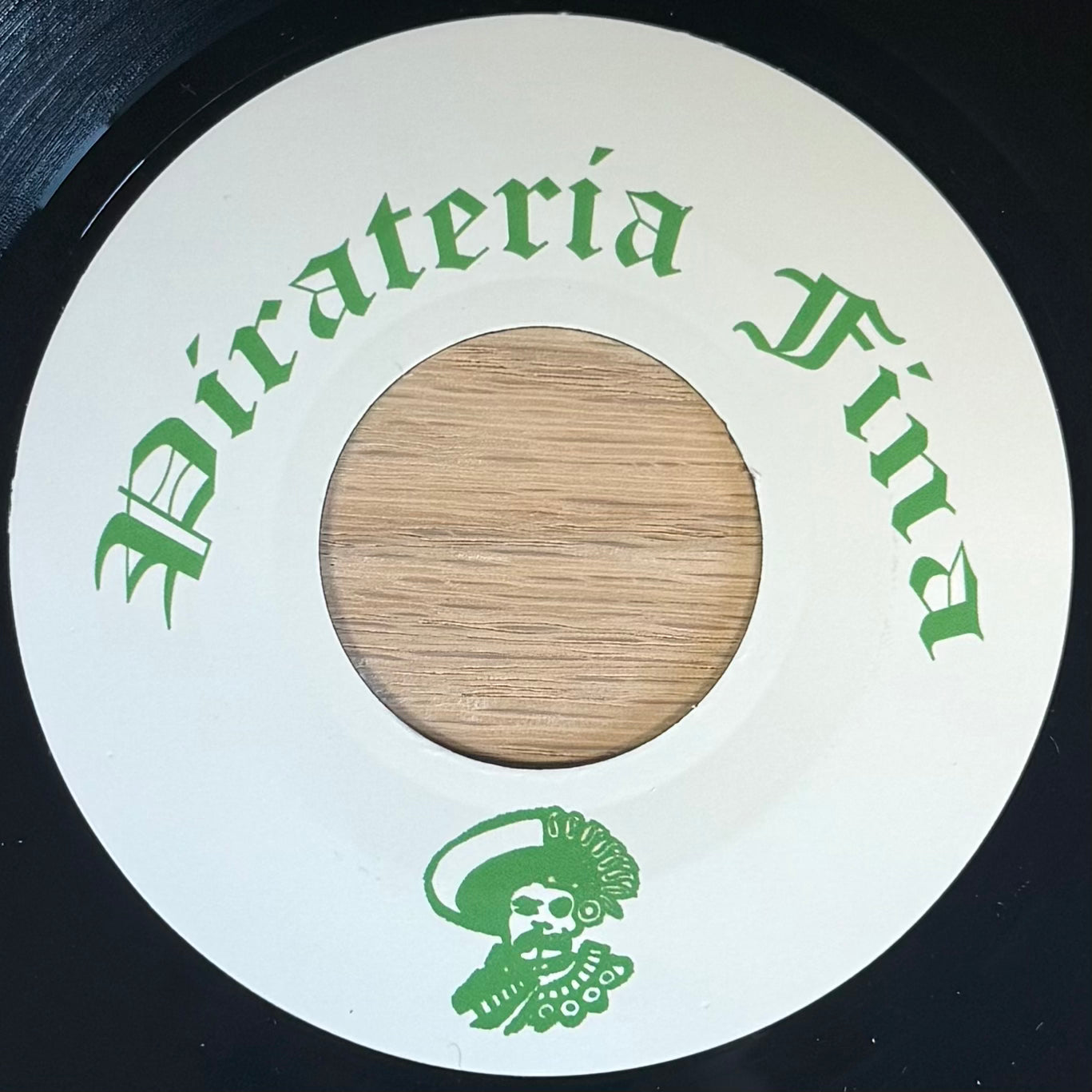 Pirateria Fina - Llama (No Money Remix) b/w Boyz In The Hood (Paso del Sonidito Mix) (7")